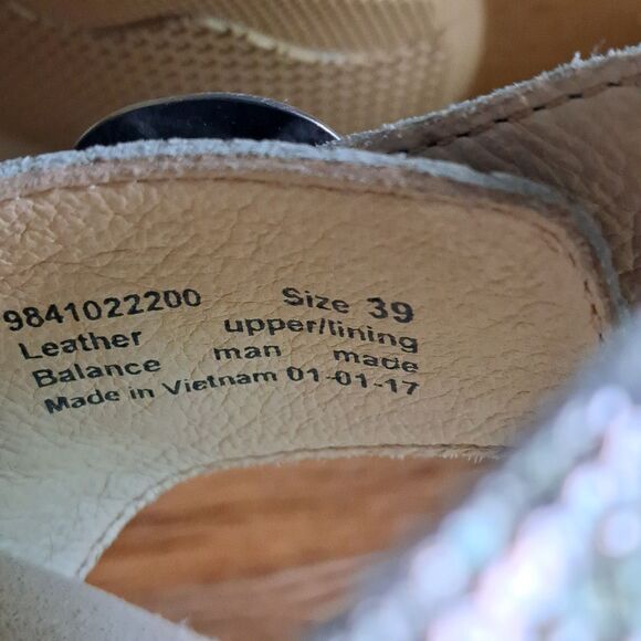 Dansko Sophie Women’s 39 / 9 Snakeskin Metallic Silver Wood Heel Sandals Shoes - Picture 8 of 12